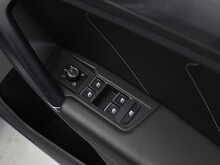 Volkswagen Tiguan TSI BlueMotion Tech R-Line - U12633