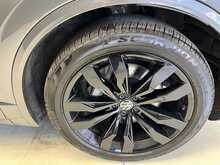 Volkswagen Touareg TSI V6 Black Edition - U12643