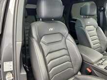 Volkswagen Touareg TSI V6 Black Edition - U12643