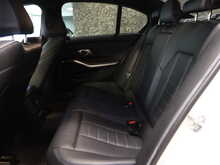 BMW 3 Series 330i M Sport - U12659