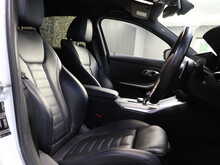 BMW 3 Series 330i M Sport - U12659