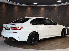 BMW 3 Series 330i M Sport - U12659
