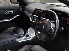 BMW 3 Series 330i M Sport - U12659