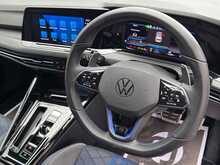 Volkswagen Golf TSI R - U12668