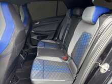 Volkswagen Golf TSI R - U12668