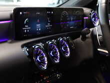 Mercedes-Benz CLA CLA35 AMG - U12796