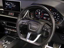 Audi Q5 TDI Black Edition - U12803