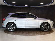 Audi Q5 TDI Black Edition - U12803