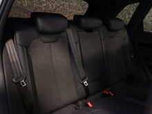 Audi Q5 TDI Black Edition - U12803