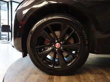 Jaguar F-PACE D200 MHEV R-Dynamic SE - U12835