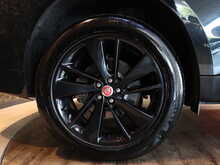 Jaguar F-PACE D200 MHEV R-Dynamic SE - U12835