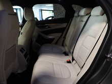 Jaguar F-PACE D200 MHEV R-Dynamic SE - U12835