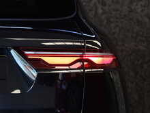 Jaguar F-PACE D200 MHEV R-Dynamic SE - U12835