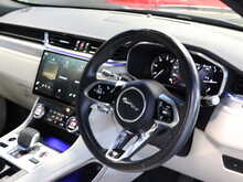 Jaguar F-PACE D200 MHEV R-Dynamic SE - U12835