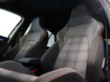 Volkswagen Golf TSI GTI - U12838