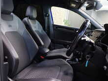 Volkswagen T-Roc TSI R - U12900