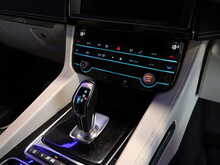 Jaguar F-PACE V8 SVR - U12906