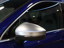 Volkswagen Tiguan TSI R - U12922