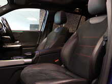 Mercedes-Benz GLB GLB200d AMG Line Night Edition - U12923