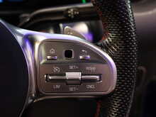 Mercedes-Benz GLB GLB200d AMG Line Night Edition - U12923