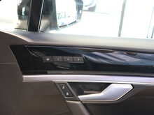 Volkswagen Touareg TDI V6 Black Edition - U12947