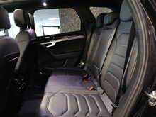 Volkswagen Touareg TDI V6 Black Edition - U12947