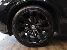 Volkswagen Touareg TDI V6 Black Edition - U12947
