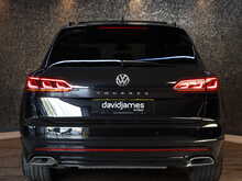 Volkswagen Touareg TDI V6 Black Edition - U12947