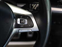 Volkswagen Touareg TDI V6 Black Edition - U12947
