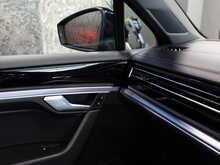 Volkswagen Touareg TDI V6 Black Edition - U12947