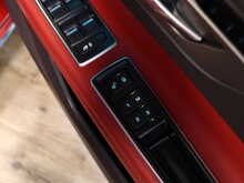 Jaguar XF S - U12952