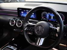 Mercedes-Benz CLA CLA220d AMG Line - U12954