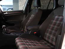 Volkswagen Golf TSI GTI Performance - U12961