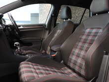 Volkswagen Golf TSI GTI Performance - U12961