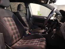 Volkswagen Golf TSI GTI Performance - U12961