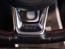 Volkswagen Golf TSI GTI Performance - U12961
