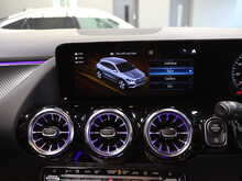 Mercedes-Benz GLA GLA200d AMG Line Night Edition - U12986