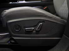 Audi e-tron S  - U13006