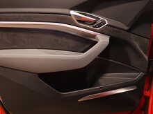 Audi e-tron S  - U13006