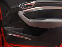 Audi e-tron S  - U13006