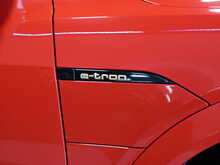 Audi e-tron S  - U13006