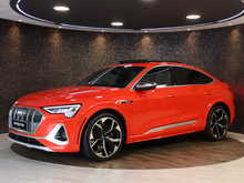 Audi e-tron S  - U13006