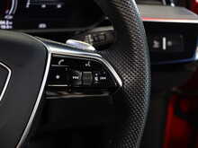 Audi e-tron S  - U13006