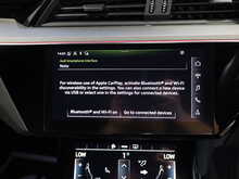 Audi e-tron S  - U13006