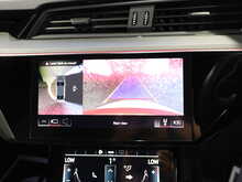 Audi e-tron S  - U13006