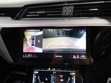 Audi e-tron S  - U13006