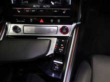 Audi e-tron S  - U13006