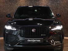 Jaguar F-PACE D300 MHEV R-Dynamic SE - U13023