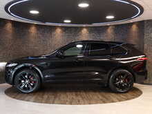 Jaguar F-PACE D300 MHEV R-Dynamic SE - U13023