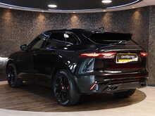 Jaguar F-PACE D300 MHEV R-Dynamic SE - U13023